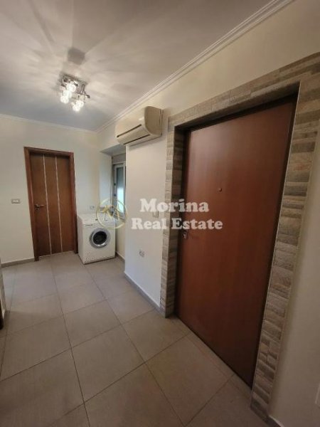 Tirane, jepet me qera apartament 1+1+Ballkon Kati 4, 60 m² 500 € (Ministria e jashtme)