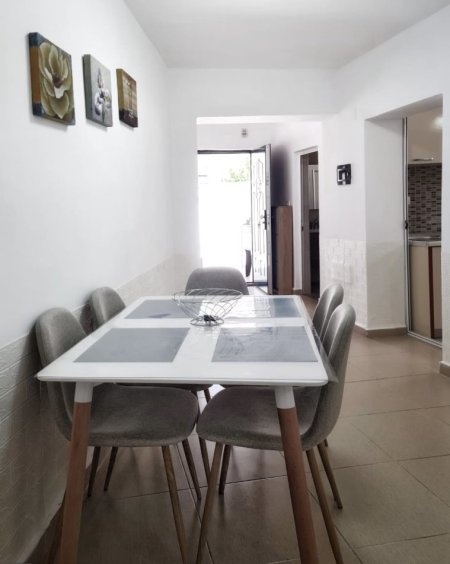 Tirane, jepet me qera shtepi 1 Katshe Kati 1, 114 m² 750 € (Rruga beqir luga , tirane)