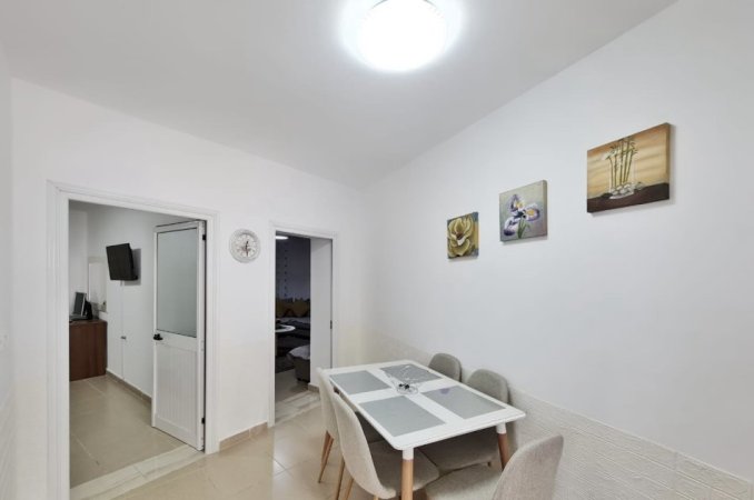 Tirane, jepet me qera shtepi 1 Katshe Kati 1, 114 m² 750 € (Rruga beqir luga , tirane)