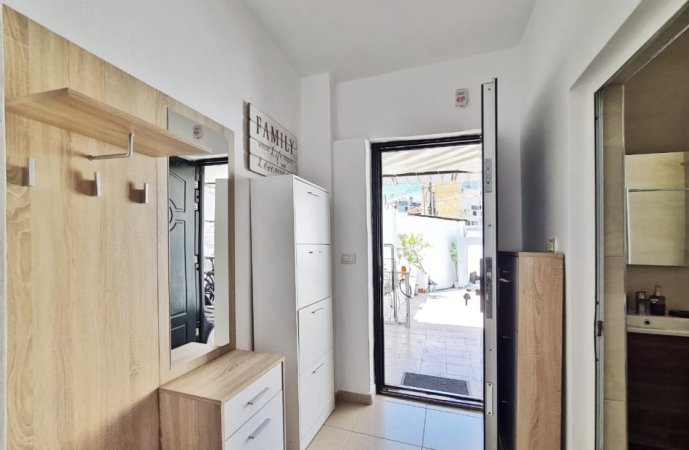 Tirane, jepet me qera shtepi 1 Katshe Kati 1, 114 m² 750 € (Rruga beqir luga , tirane)