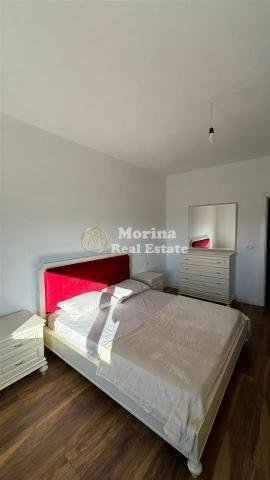 Tirane, jepet me qera apartament 1+1 Kati 7, 65 m² 400 € (Fresku)
