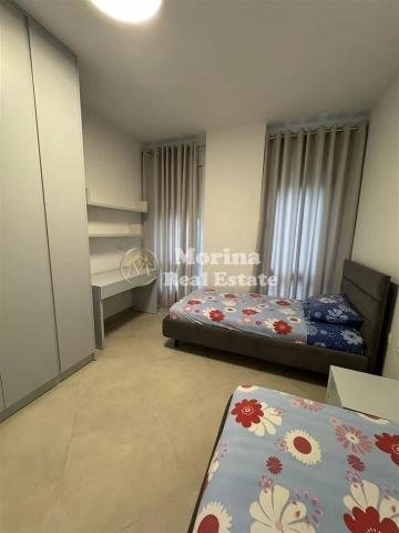 Tirane, jepet me qera apartament 2+1 Kati 6, 100 m² 650 € (Rruga Xhanfize Keko)