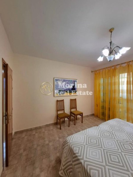 Tirane, jepet me qera apartament 1+1 Kati 3, 65 m² 550 € (Komuna e Parisit)