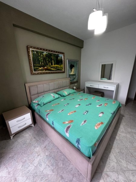 Tirane, jepet me qera apartament 1+1+Ballkon Kati 3, 70 m² 450 € (Riza Cerova)