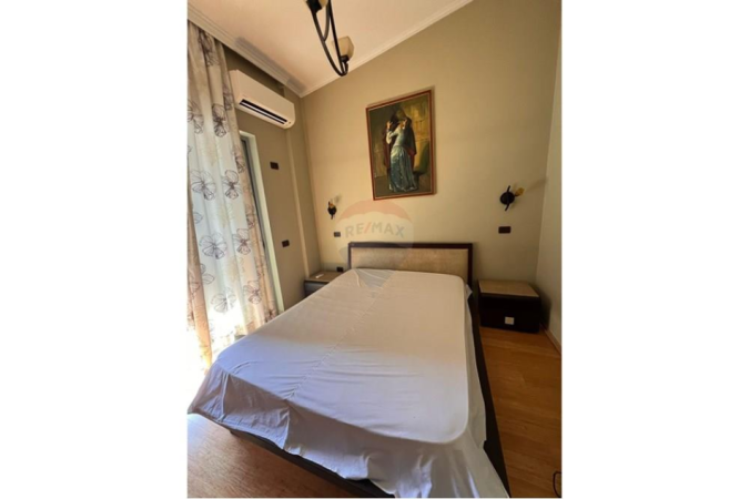 Tirane, jap me qera apartament 2+1+Aneks+Ballkon Kati 7, 110 m² 600 € (rr.Rrapo Hekali)