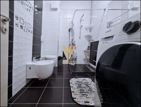 apartament 1+1+Ballkon Kati 7, 70 m², 650 Euro (KOMUNA E PARISIT)