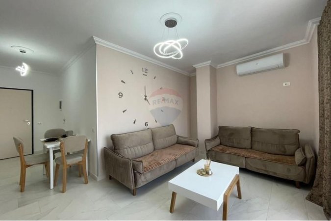 Tirane, jepet me qera apartament 1+1 Kati 6, 78 m² 700 € (rruga e barrikadave)