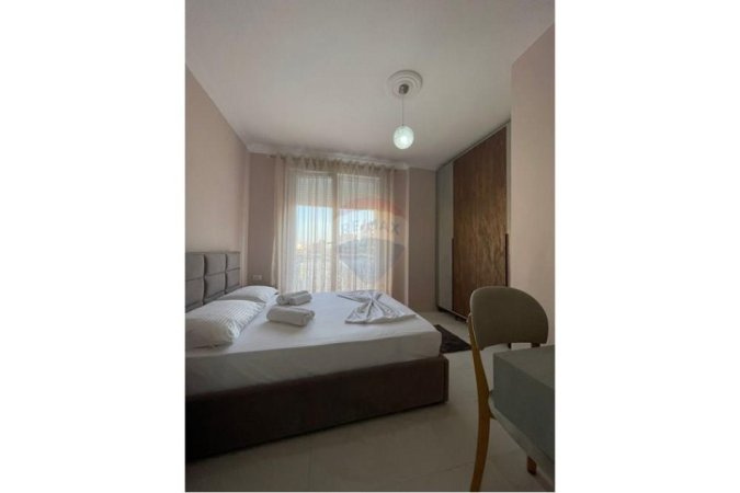Tirane, jepet me qera apartament 1+1 Kati 6, 78 m² 700 € (rruga e barrikadave)