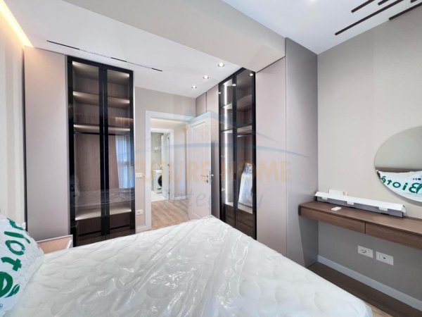 Tirane, jepet me qera apartament 1+1 Kati 6, 60 m² 600 € 