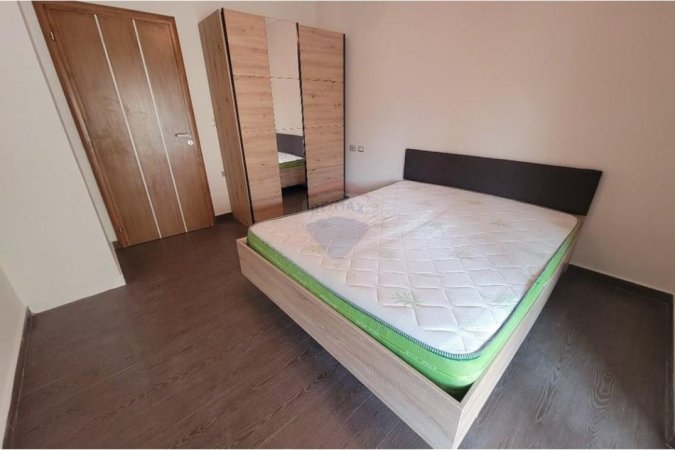 Tirane, jepet me qera apartament 1+1 Kati 3, 70 m² 500 € (byrryl)