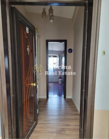 Tirane, jepet me qera apartament 2+1 Kati 6, 130 m² 600 € (Selvia)