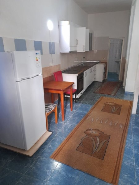 Tirane, jepet me qera apartament 1+1+Aneks Kati 0, 70 m² 350 € (Rruga Ali Demi)