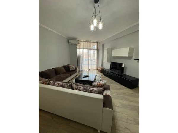 Tirane, jepet me qera apartament 2+1 Kati 7, 94 m² 500 € 