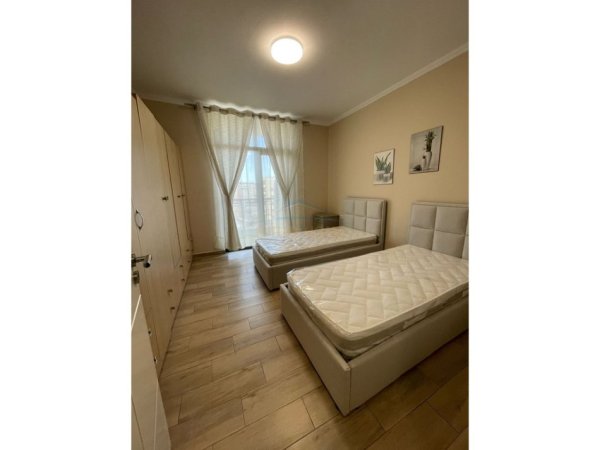 Tirane, jepet me qera apartament 2+1 Kati 7, 94 m² 500 € 