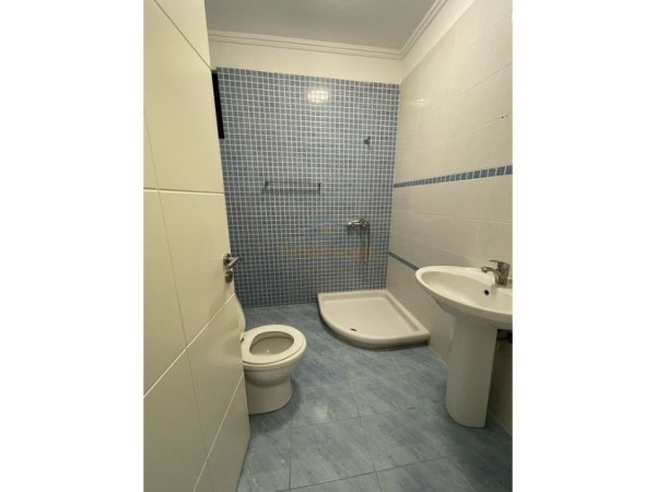 Tirane, jepet me qera apartament 2+1 Kati 7, 94 m² 500 € 
