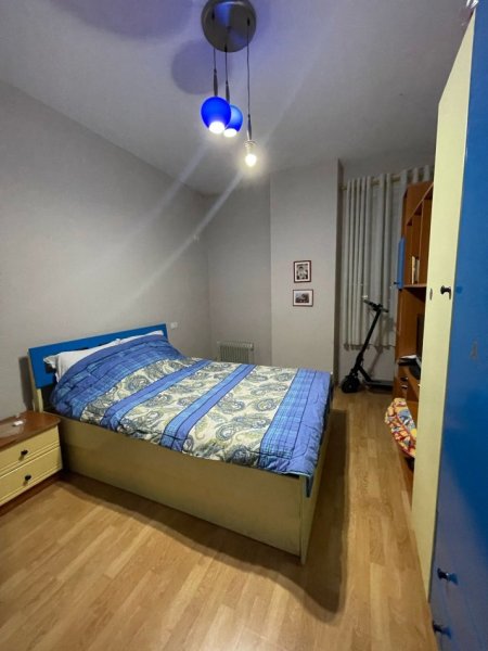 Tirane, jepet me qera apartament 2+1 Kati 4, 100 m² 450 € (Besim Alla)