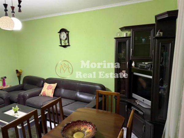Tirane, jepet me qera apartament 1+1 Kati 4, 60 m² 350 € (Allias)