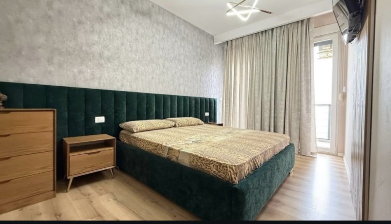 Tirane, jepet me qera apartament 2+1 , 700 € (Rruga Elbasanit. prane Shkolles Mihal Grameno)