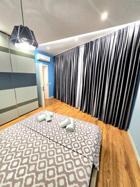 Tirane, jepet me qera apartament 2+1 Kati 4, 85 m² 650 € (Hamdi sina)