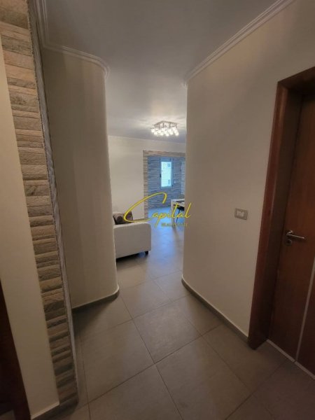 Tirane, jepet me qera apartament 1+1 Kati 3, 60 m² 500 € (MINISTRIA E JASHTME)