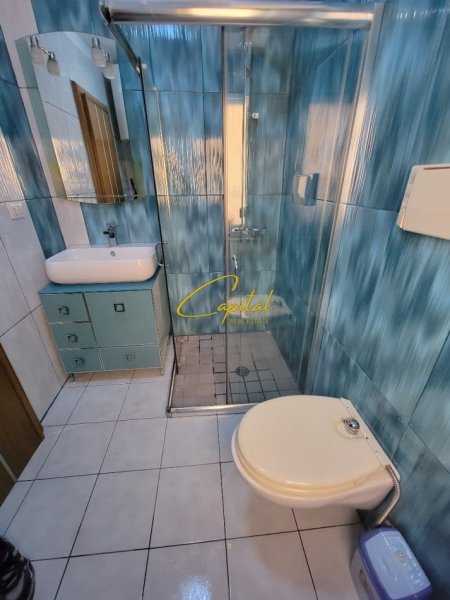 Tirane, jepet me qera apartament 1+1 Kati 3, 60 m² 500 € (MINISTRIA E JASHTME)
