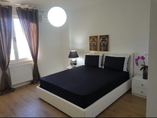 Tirane, jepet me qera apartament 2+1 , 850 € (Rruga e Kosovareve)