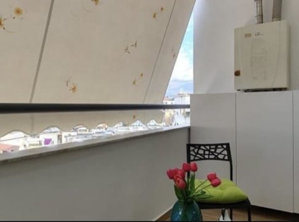 Tirane, jepet me qera apartament 2+1 , 850 € (Rruga e Kosovareve)