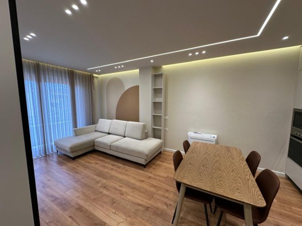 Tirane, jap me qera apartament 1+1+Ballkon Kati 6, 70 m² 800 € (Shkolla Kuqe)