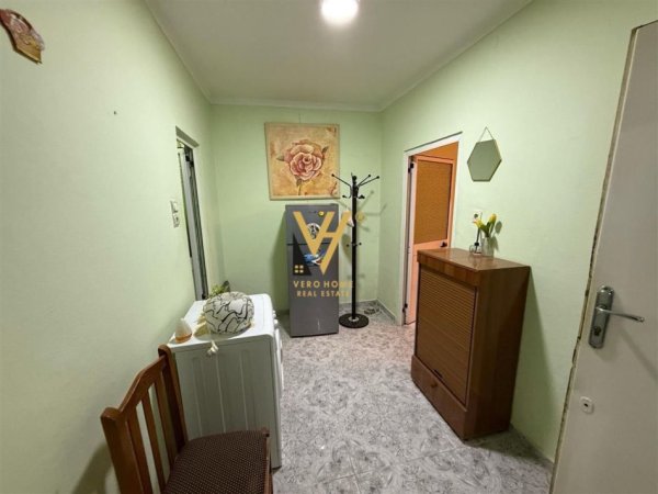 Tirane, jepet me qera apartament 1+1+Ballkon Kati 4, 60 m² 350 € (ALLIAS)