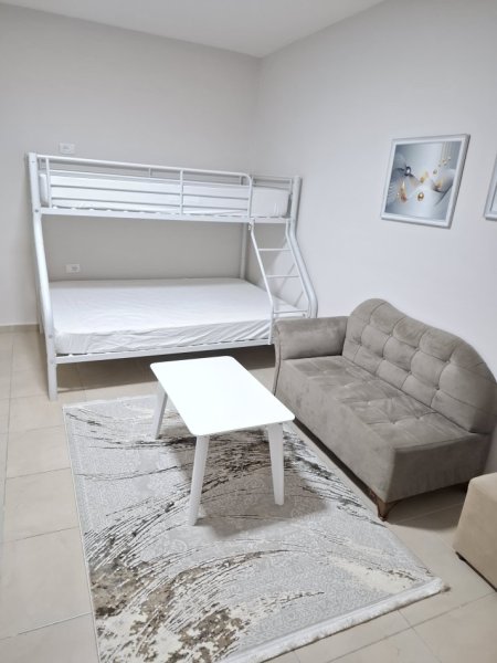 Tirane, jepet me qera garsonier Kati 1, 33 m² 330 € (21 Dhjetori)