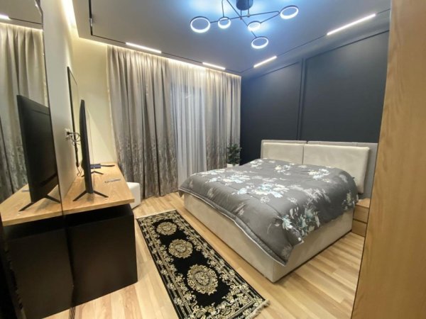 Tirane, jepet me qera apartament 1+1+Ballkon Kati 3, 75 m² 800 € (Square 21)