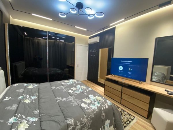 Tirane, jepet me qera apartament 1+1+Ballkon Kati 3, 75 m² 800 € (Square 21)