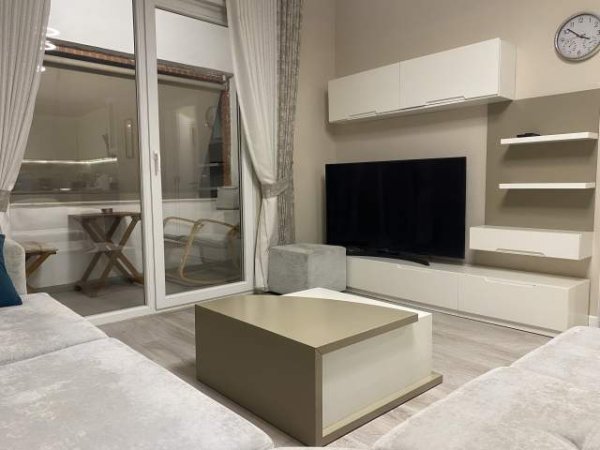 Tirane, jepet me qera apartament 2+1 Kati 6, 102 m² 700 € (Amerikan 3)