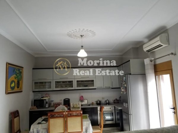 Tirane, jepet me qera Vile Kati 0, 725 m² 3.200 € (Selite)