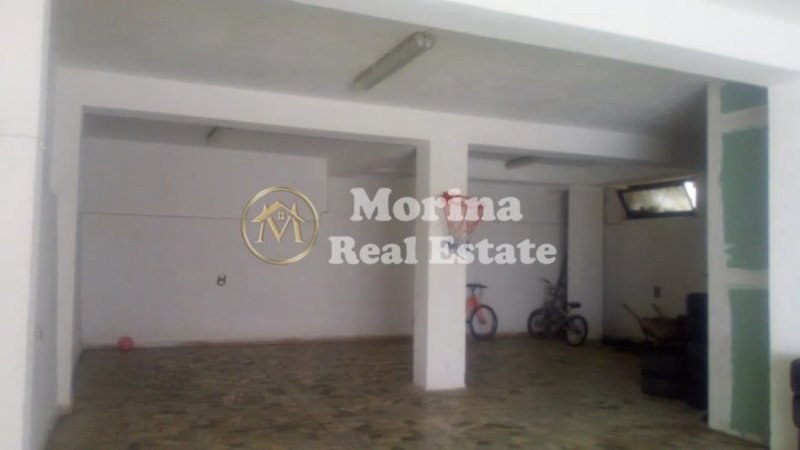 Tirane, jepet me qera Vile Kati 0, 725 m² 3.200 € (Selite)