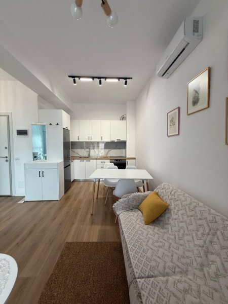 Tirane, jepet me qera apartament 1+1 Kati 3, 70 m² 450 € (Ali demi)
