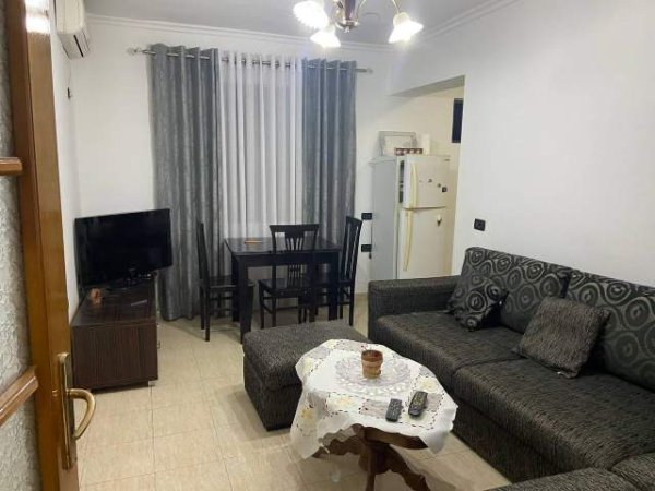 Tirane, jepet me qera apartament 2+1+Ballkon Kati 5, 75 m² 500 € (Rr Durresit)