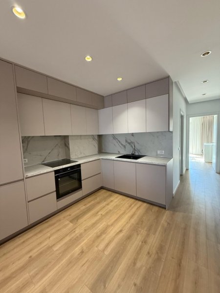 Tirane, jepet me qera apartament 2+1+Ballkon Kati 7, 125 m² 1.400 € (Parku Olimpik)