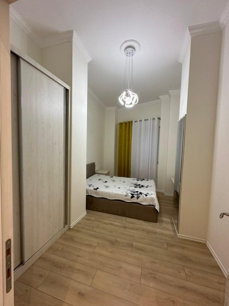 Tirane, jepet me qera apartament 2+1 Kati 4, 90 m² 650 € (Liqeni i Thate)
