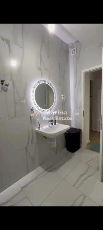 Tirane, jepet me qera apartament 1+1 Kati 3, 65 m² 400 € (Ali Demi)