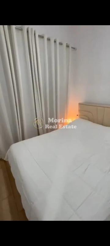 Tirane, jepet me qera apartament 1+1 Kati 3, 65 m² 400 € (Ali Demi)