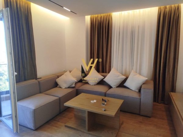 Tirane, jepet me qera apartament 2+1+Ballkon Kati 3, 120 m² 1.200 € (KODRA E DIELLIT)