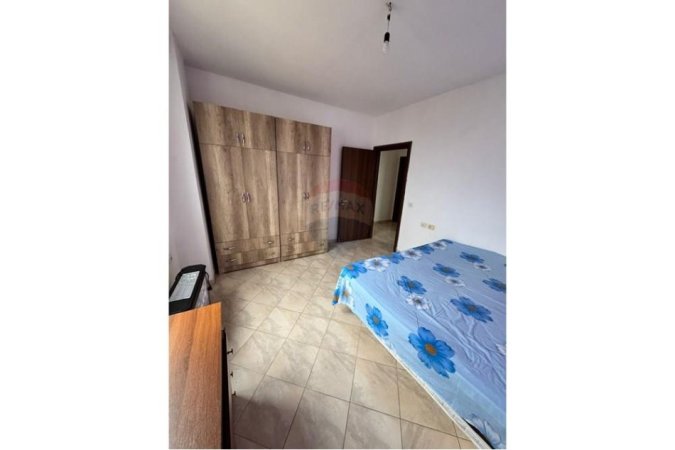 Tirane, jepet me qera apartament 2+1 Kati 4, 100 m² 500 € (bill klinton)