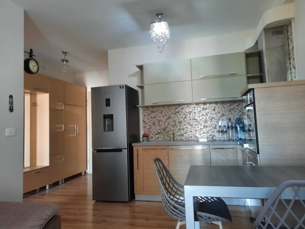 Tirane, jepet me qera apartament 1+1+Ballkon Kati 2, 70 m² 500 € (Residenca Ana Qytet Studenti)