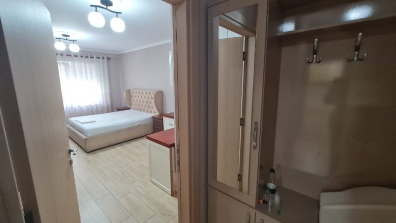 Tirane, jepet me qera apartament 1+1+Ballkon Kati 2, 70 m² 500 € (Residenca Ana Qytet Studenti)