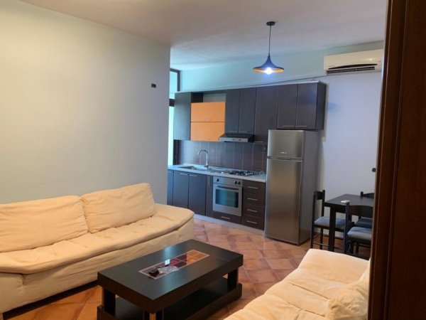 Tirane, jepet me qera 1+1+Ballkon Kati 5, 68 m² 480 € (Don Bosko)