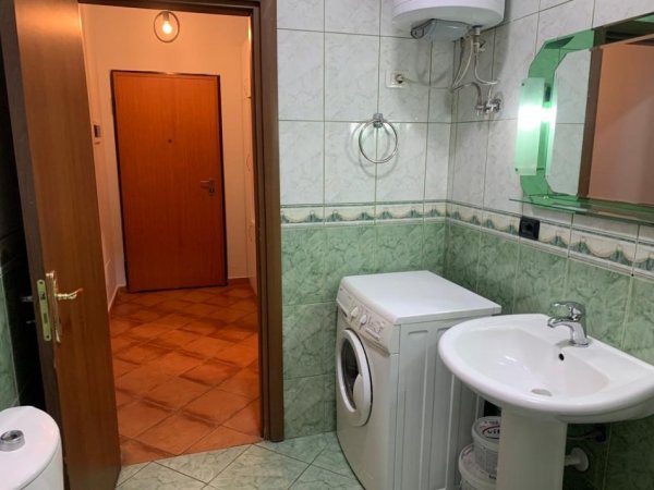 Tirane, jepet me qera 1+1+Ballkon Kati 5, 68 m² 480 € (Don Bosko)