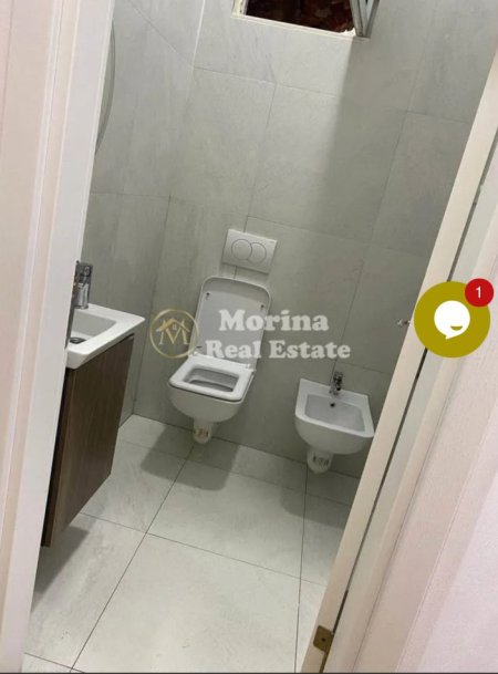 Tirane, jepet me qera apartament duplex 2+1 Kati 1, 90 m² 400 € (Selitë e Vogël)
