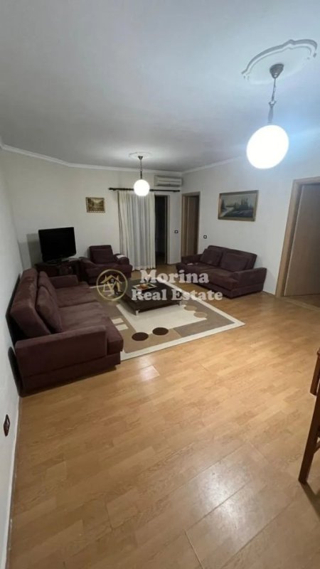 Tirane, jepet me qera apartament 2+1 Kati 3, 85 m² 600 € (Komuna e Parisit)
