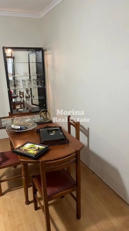 Tirane, jepet me qera apartament 2+1 Kati 3, 85 m² 600 € (Komuna e Parisit)